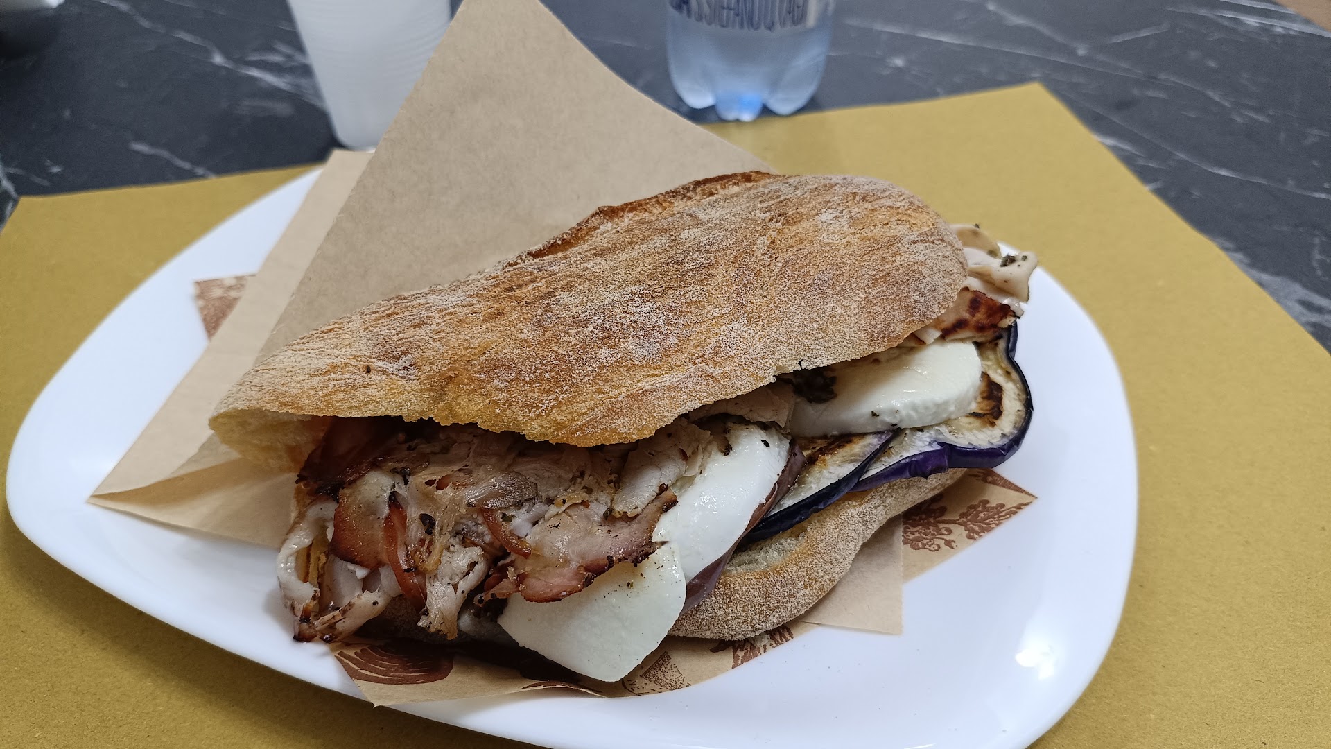 Tastalo-Food & Drink Experience