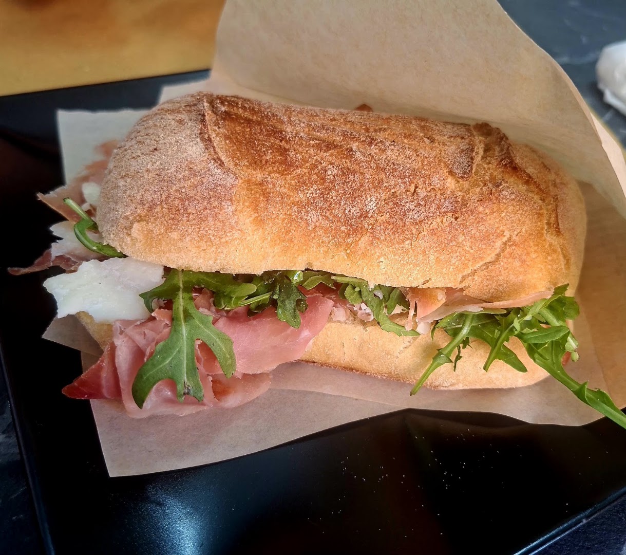 Tastalo-Food & Drink Experience