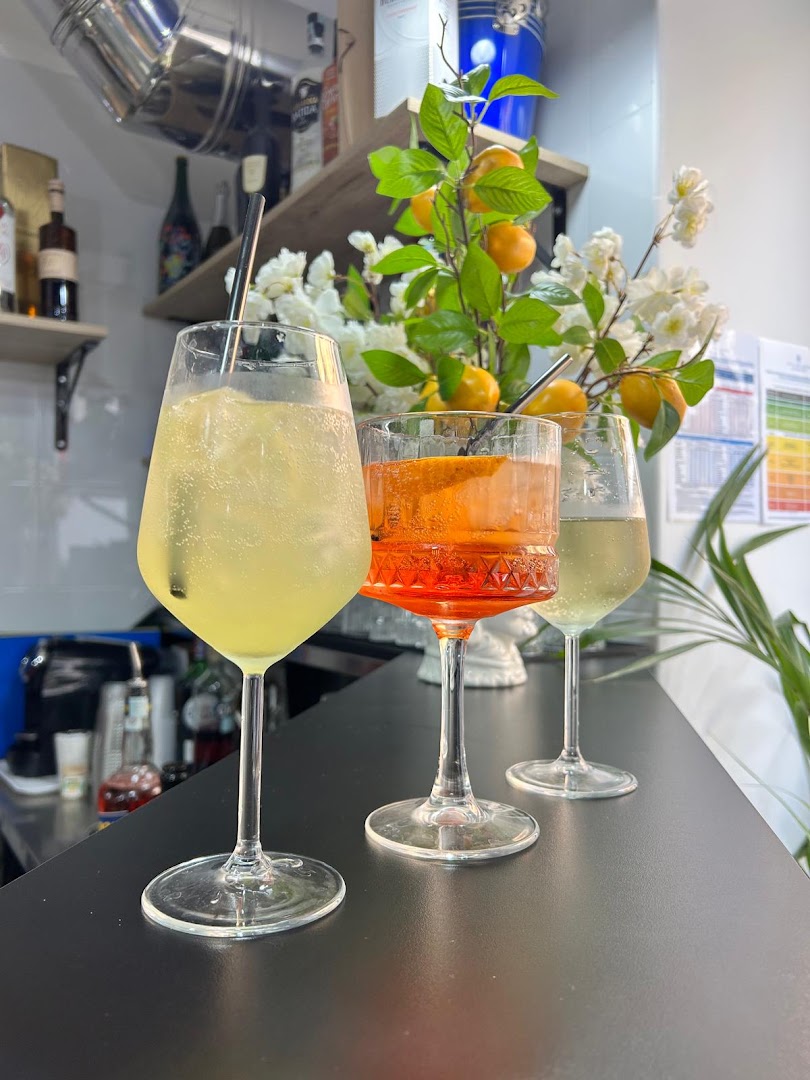 Tastalo-Food & Drink Experience