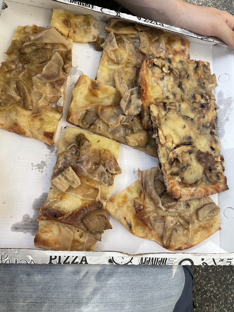 TasteLab pizzeria (il laboratorio del gusto)