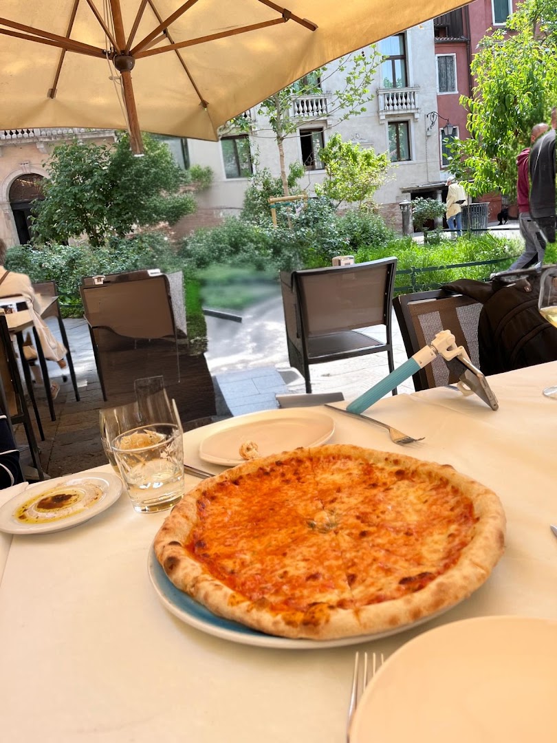 Taverna Capitan Uncino