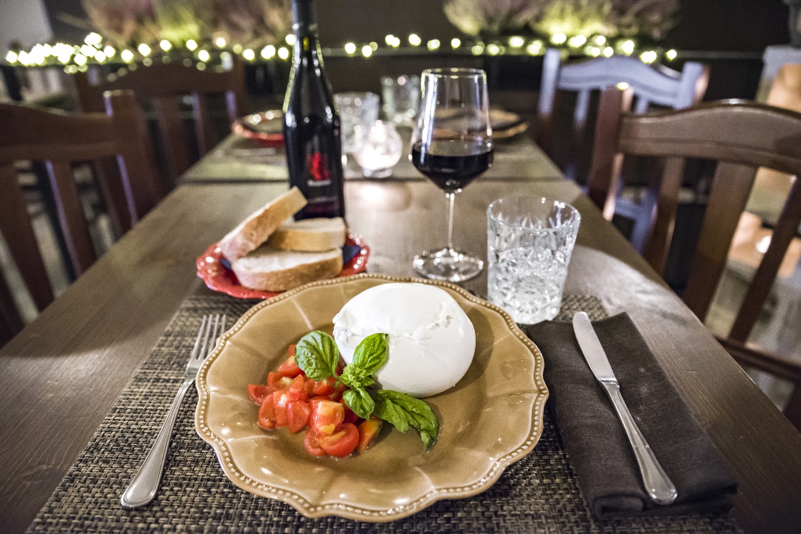 Taverna Caprese | Ristorante - Pizzeria Napoletana, Bari