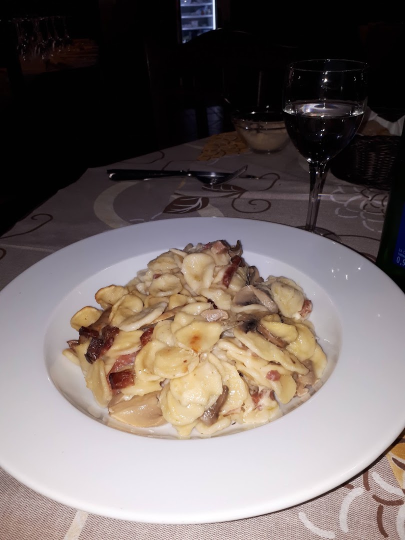 Taverna Magnum