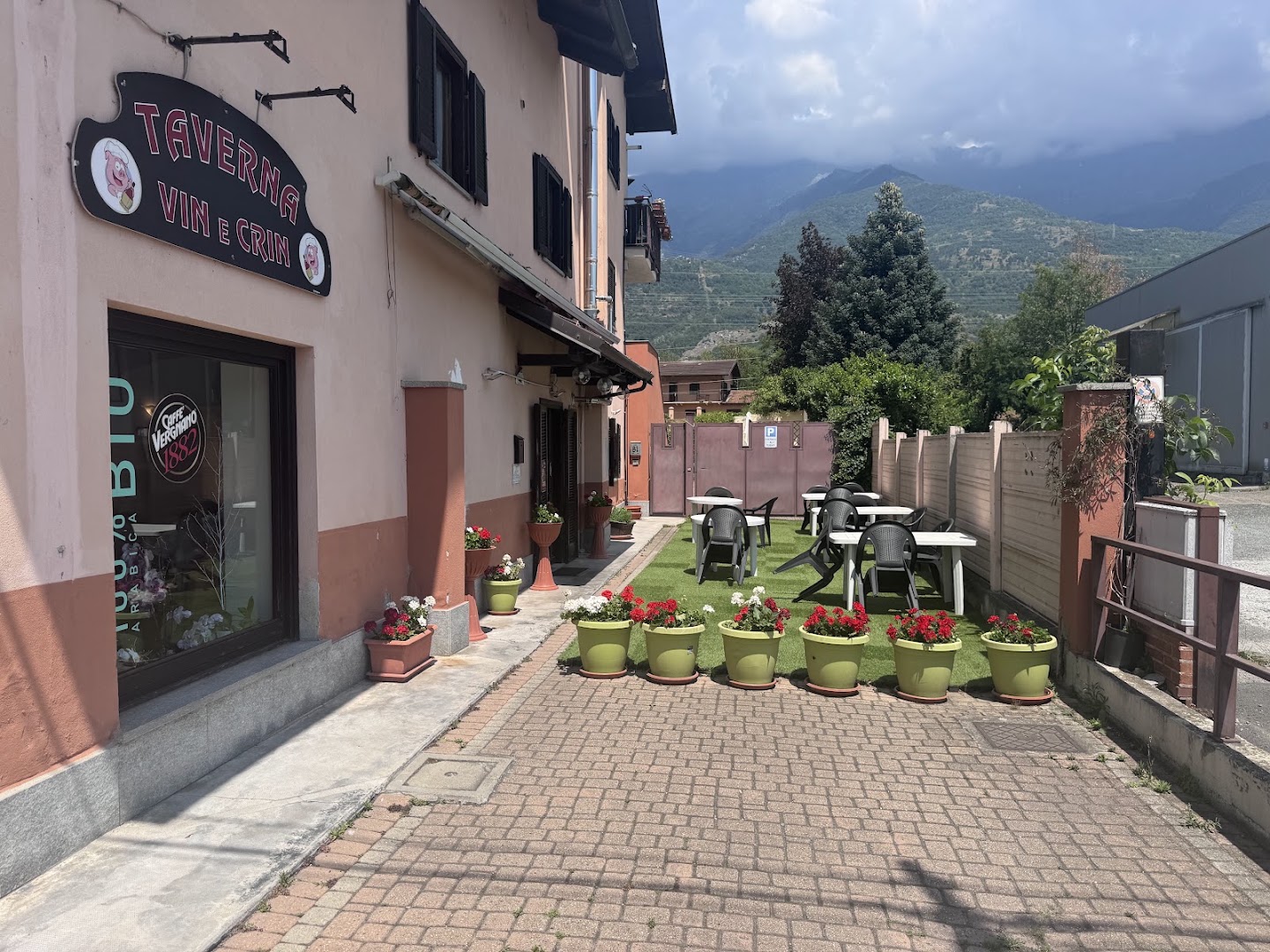 TAVERNA VIN E CRIN