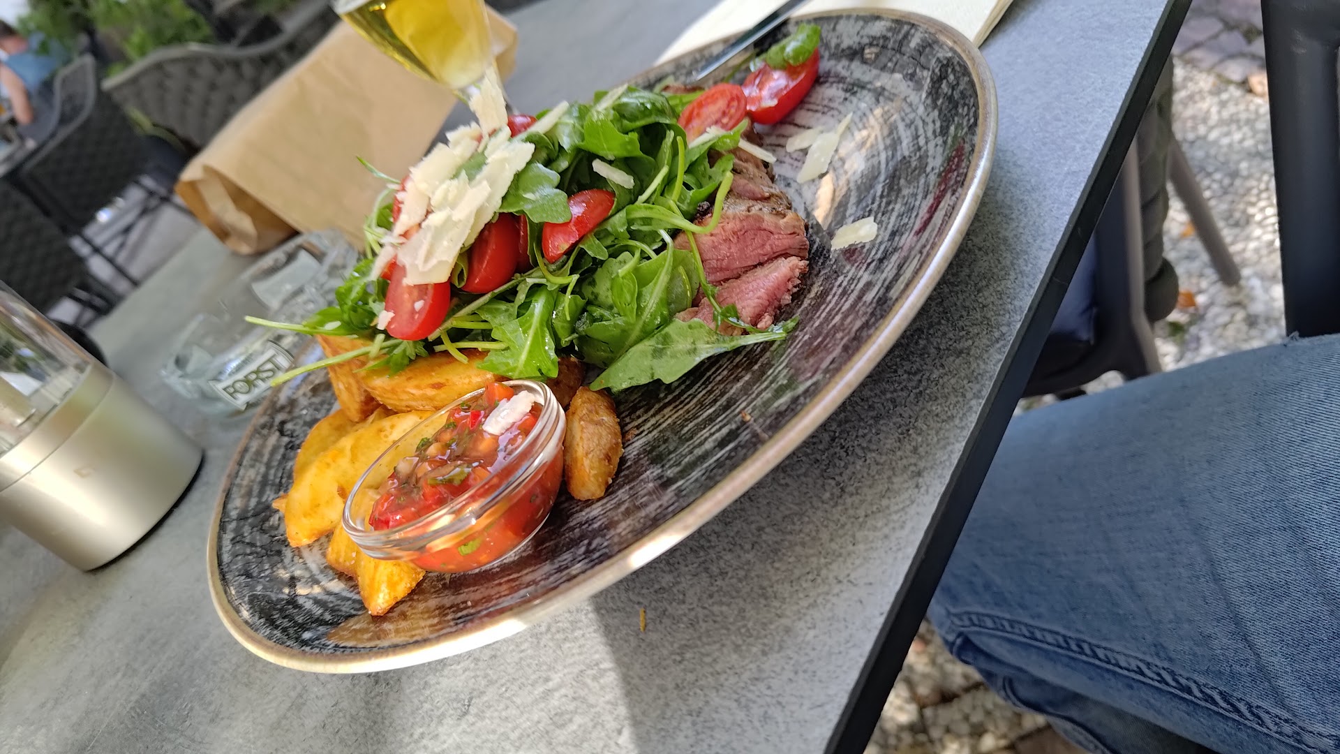 Teiss.Lana, Lana