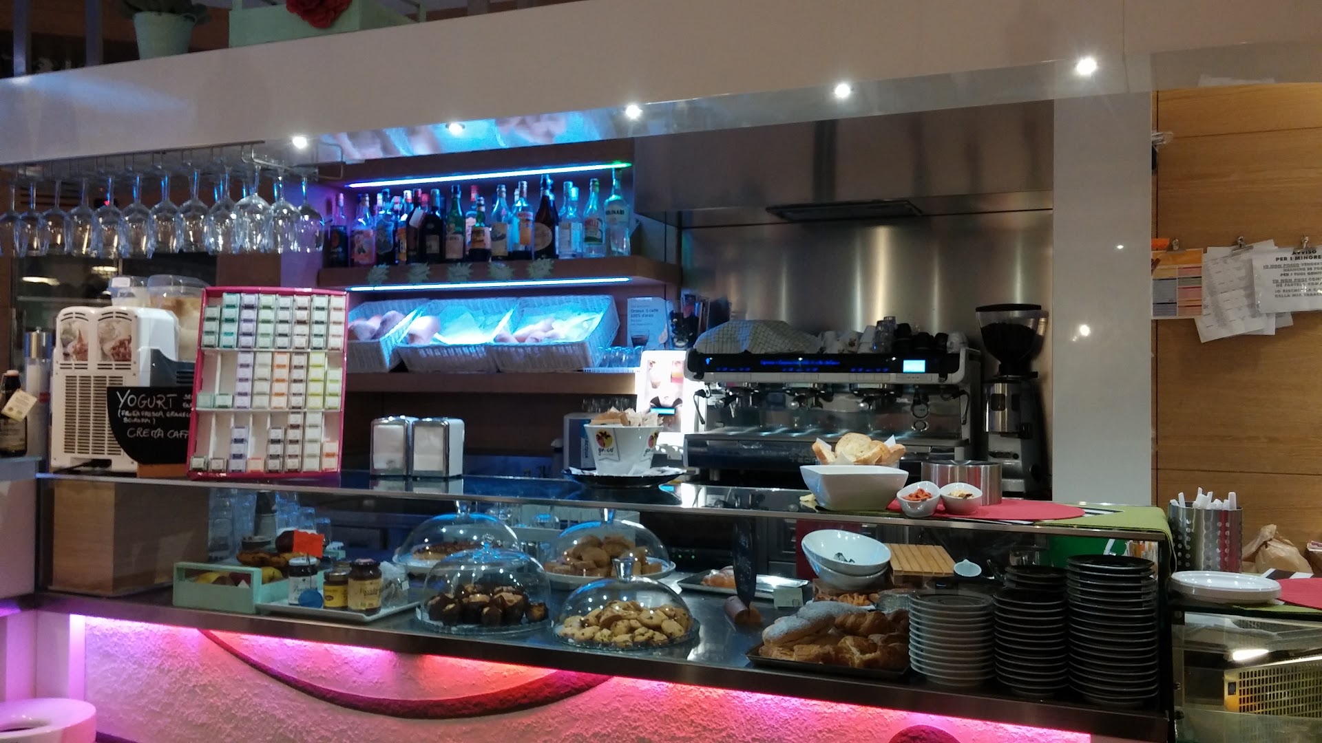 TEN café