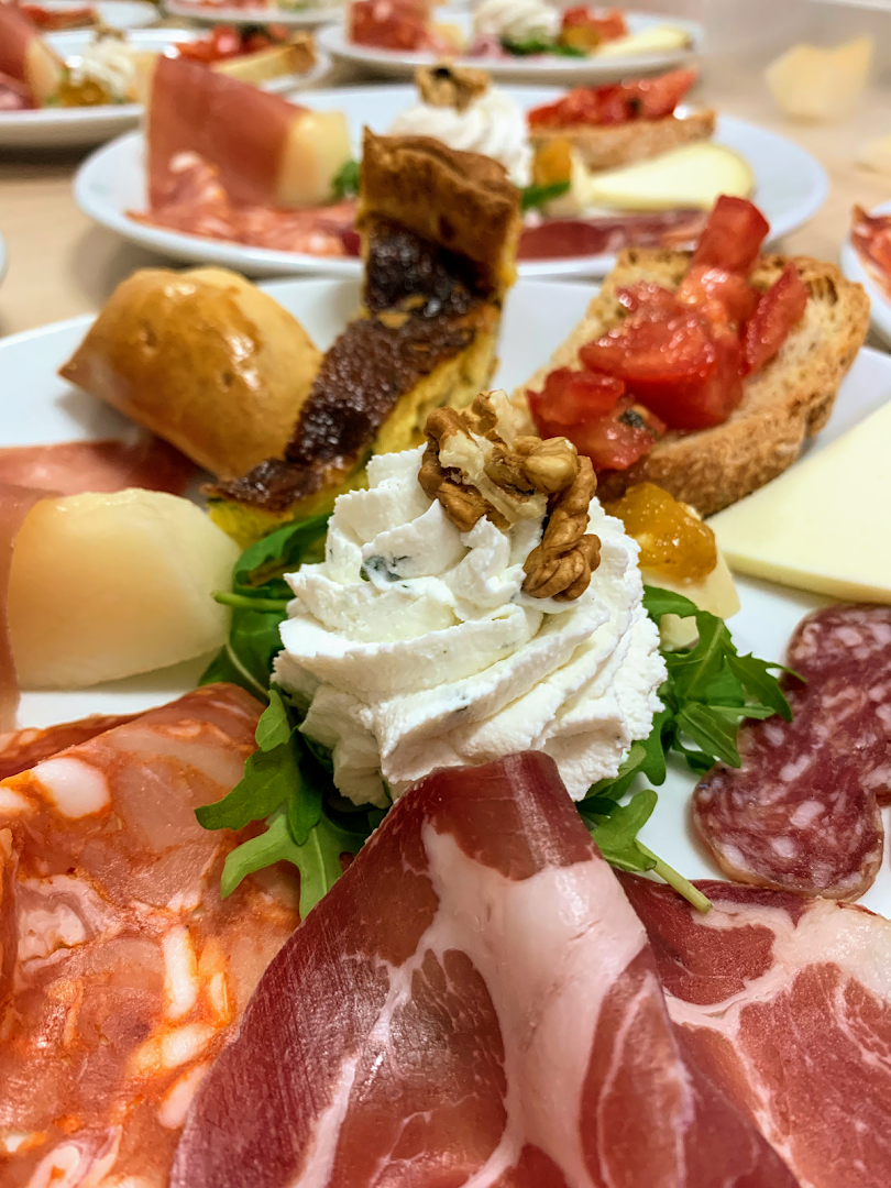 Terrae Eremis: Ristorante, Bar, B&B