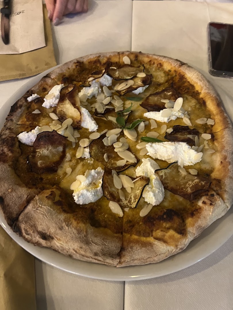 Terra Madre Pizzeria Biologica - Aci Castello