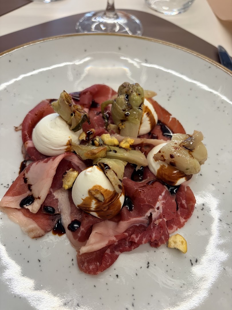 TERRE Wine, Food & Store