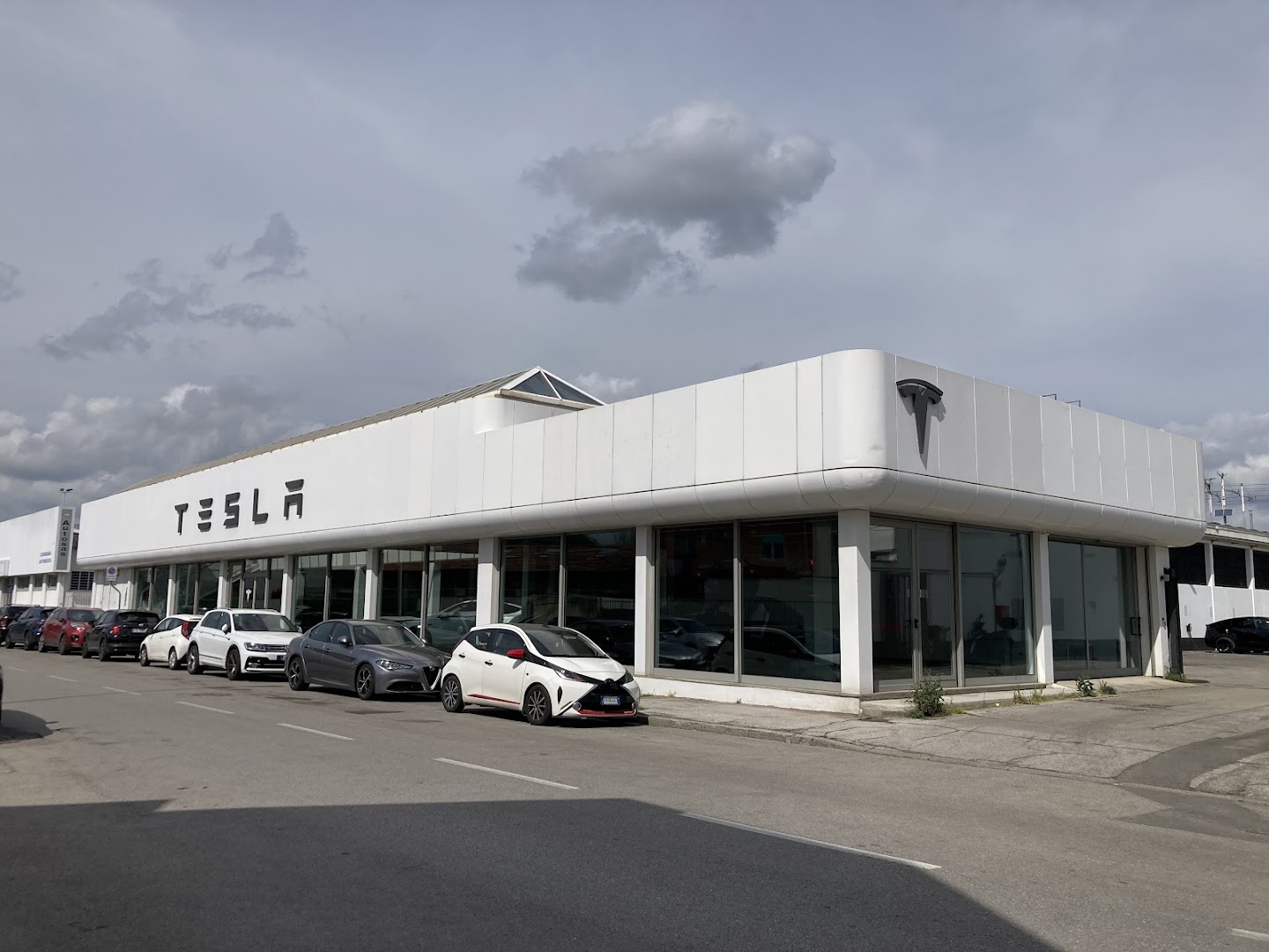 Tesla Center Firenze