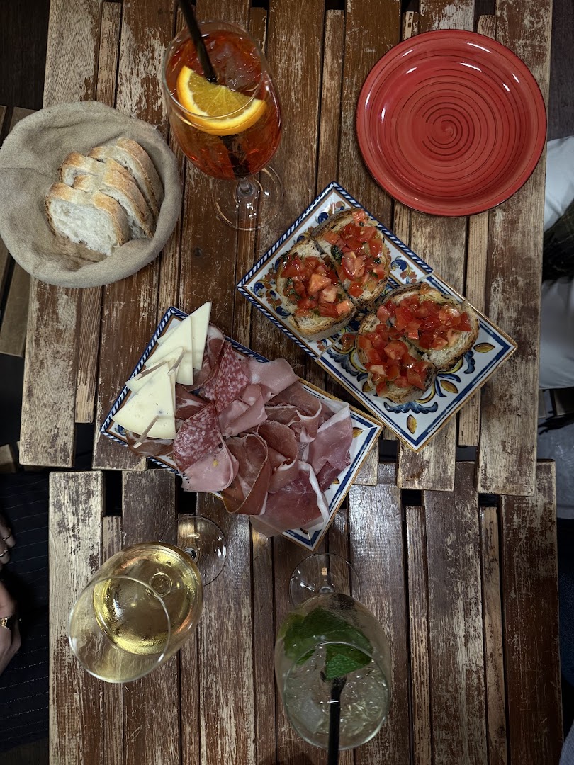 T'Ever Food&Drink