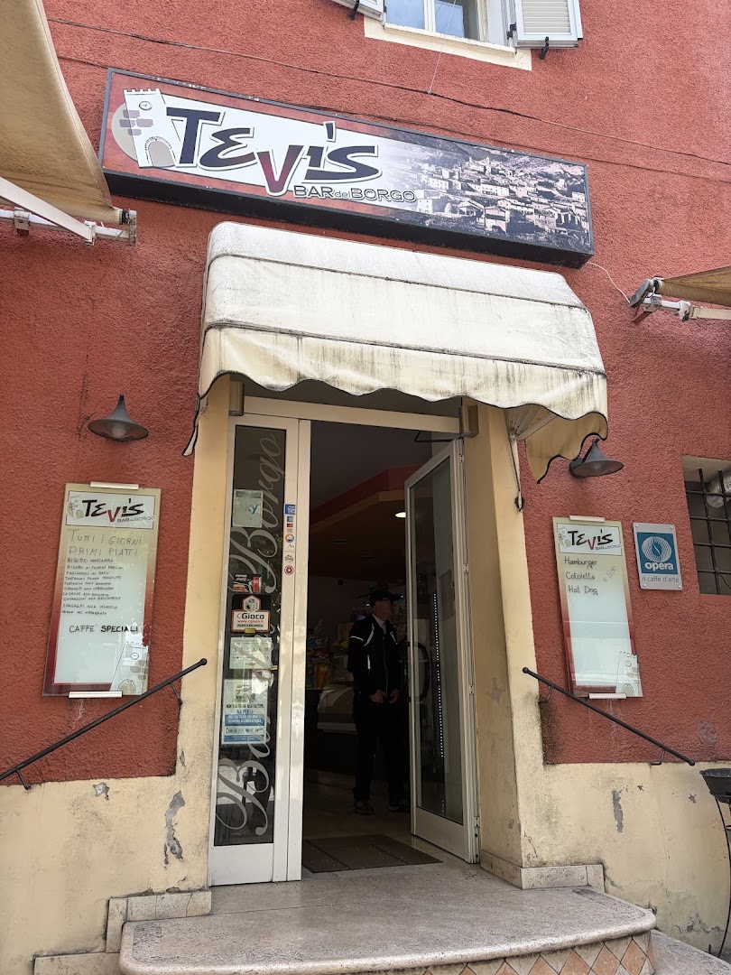 Tevi's Bar, Esanatoglia