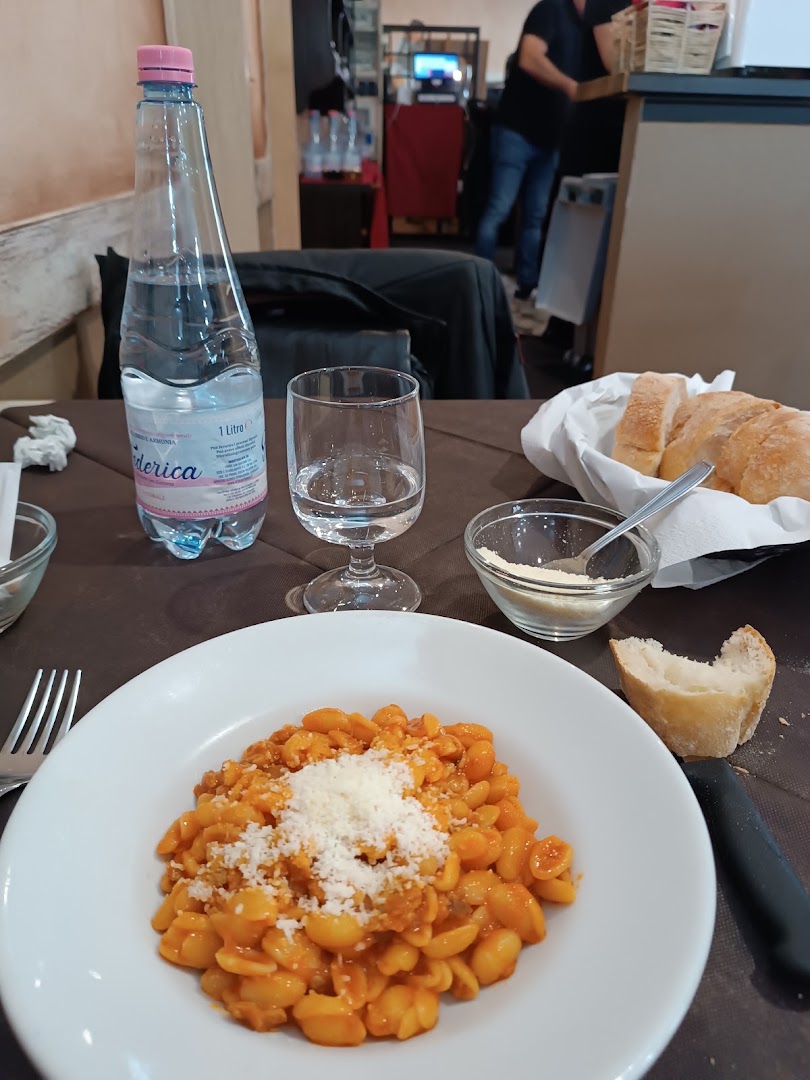 The Alexander - Tavola Calda