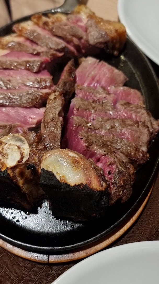 The Angus bbq & restaurant, Villa Guardia