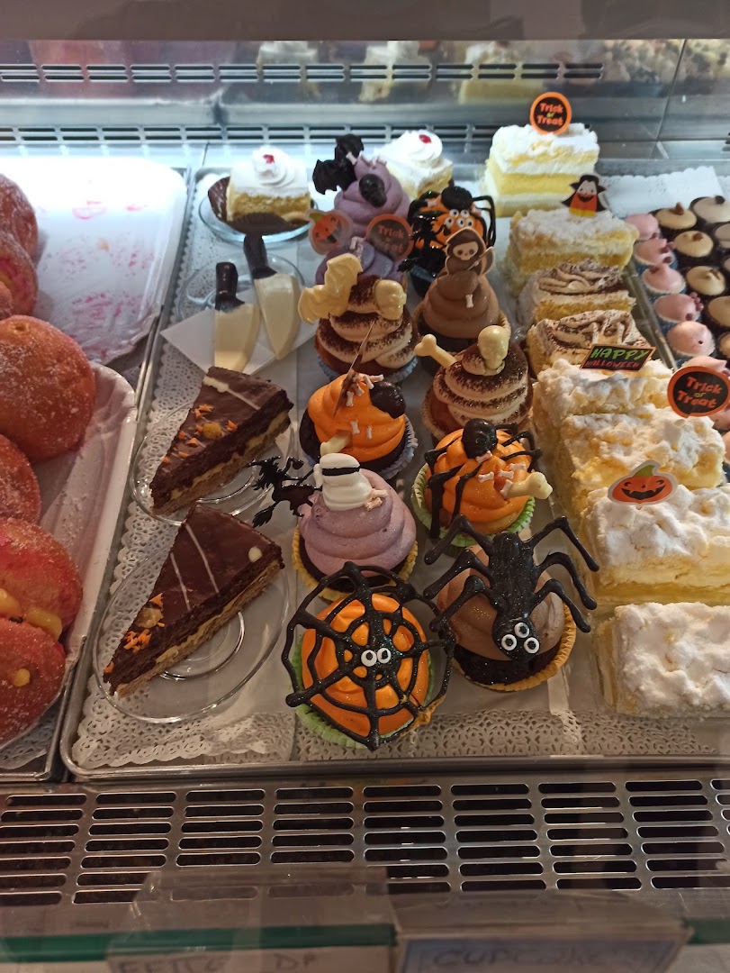 The Cake Factory & Coffee