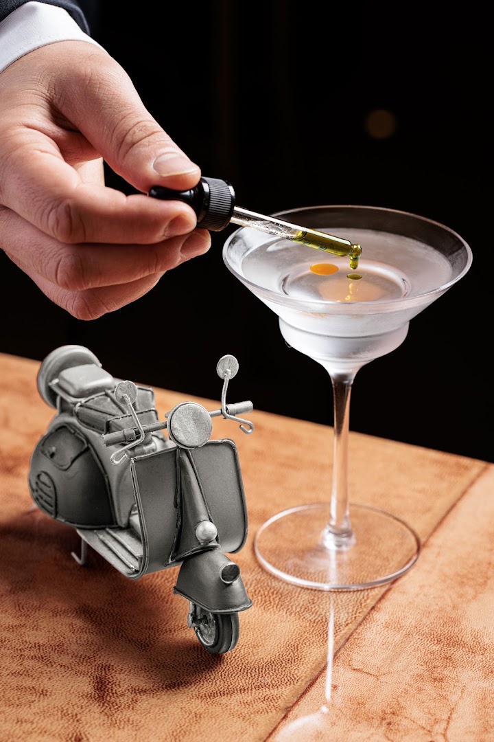 The Carlton Bar