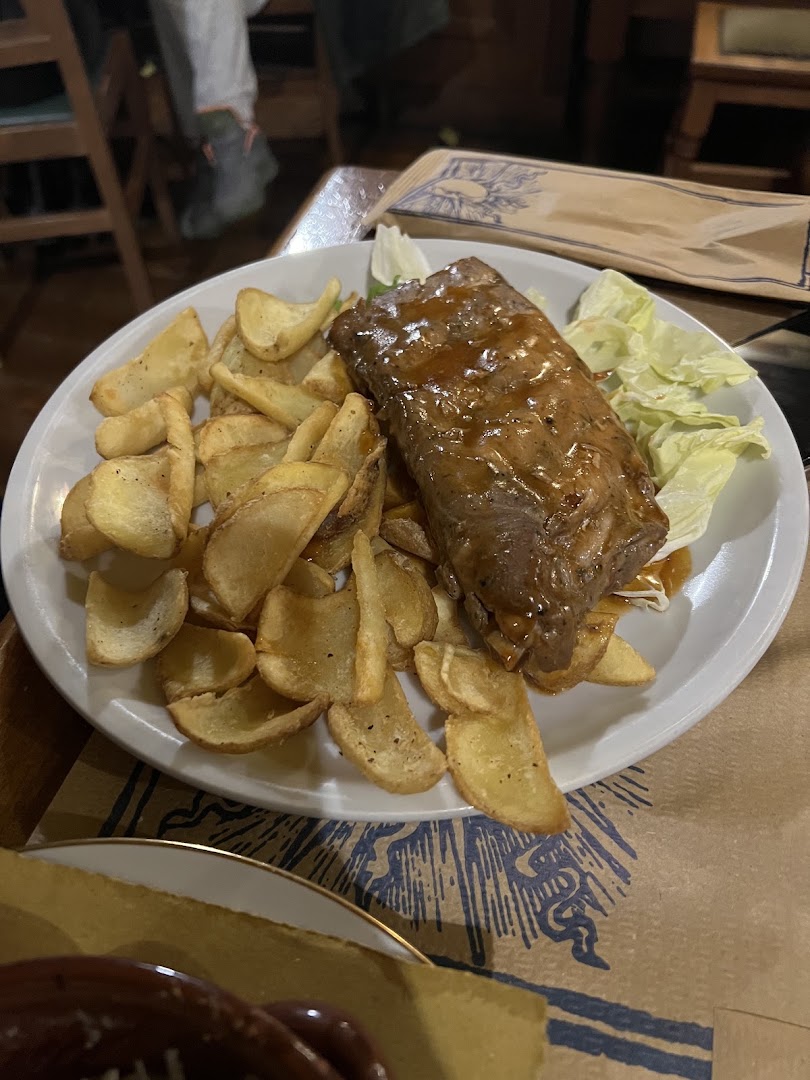 The Clan Tavern Scottish Pub - Salerno