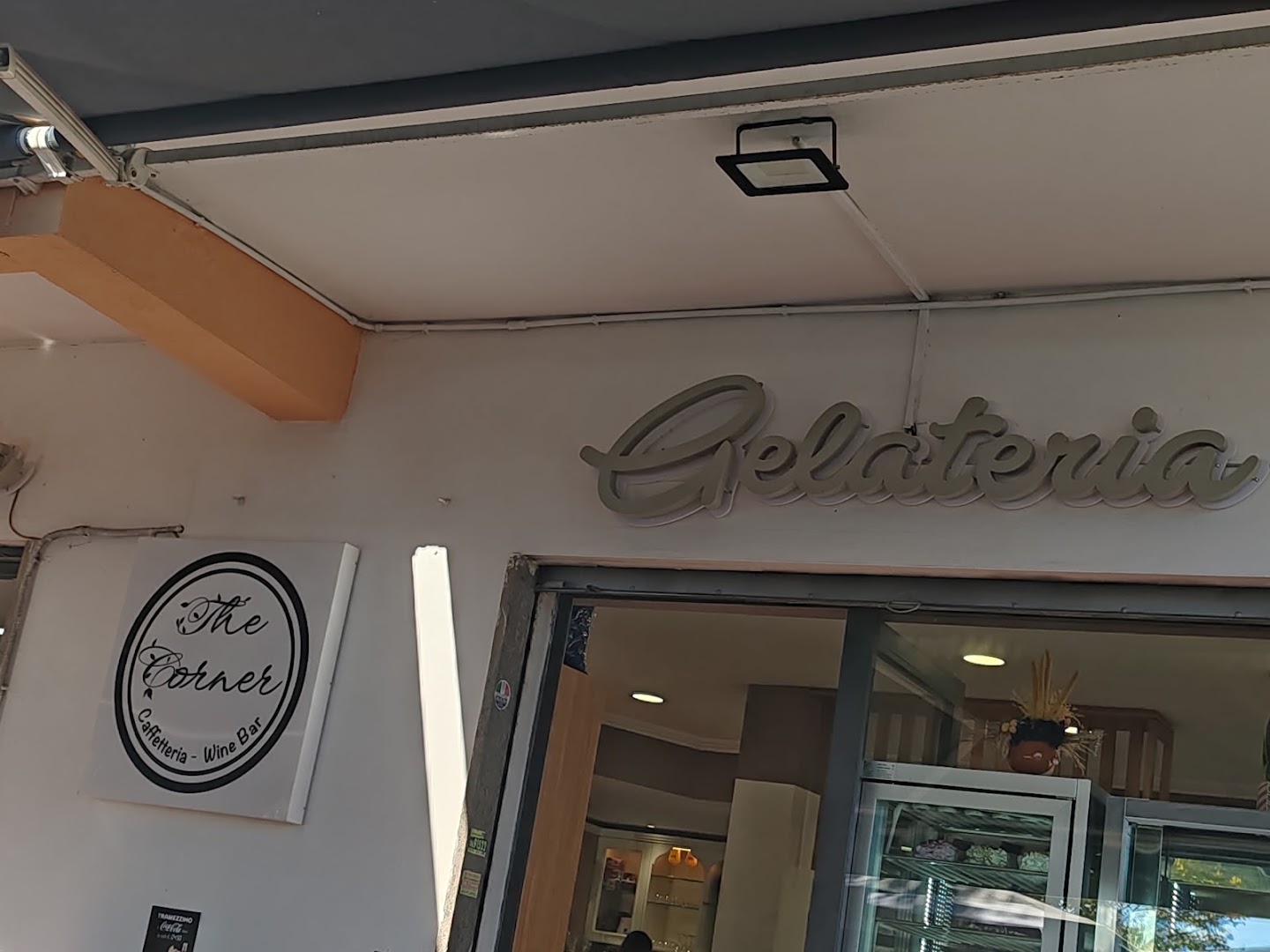 THE CORNER BAR (Fontana di Papa)