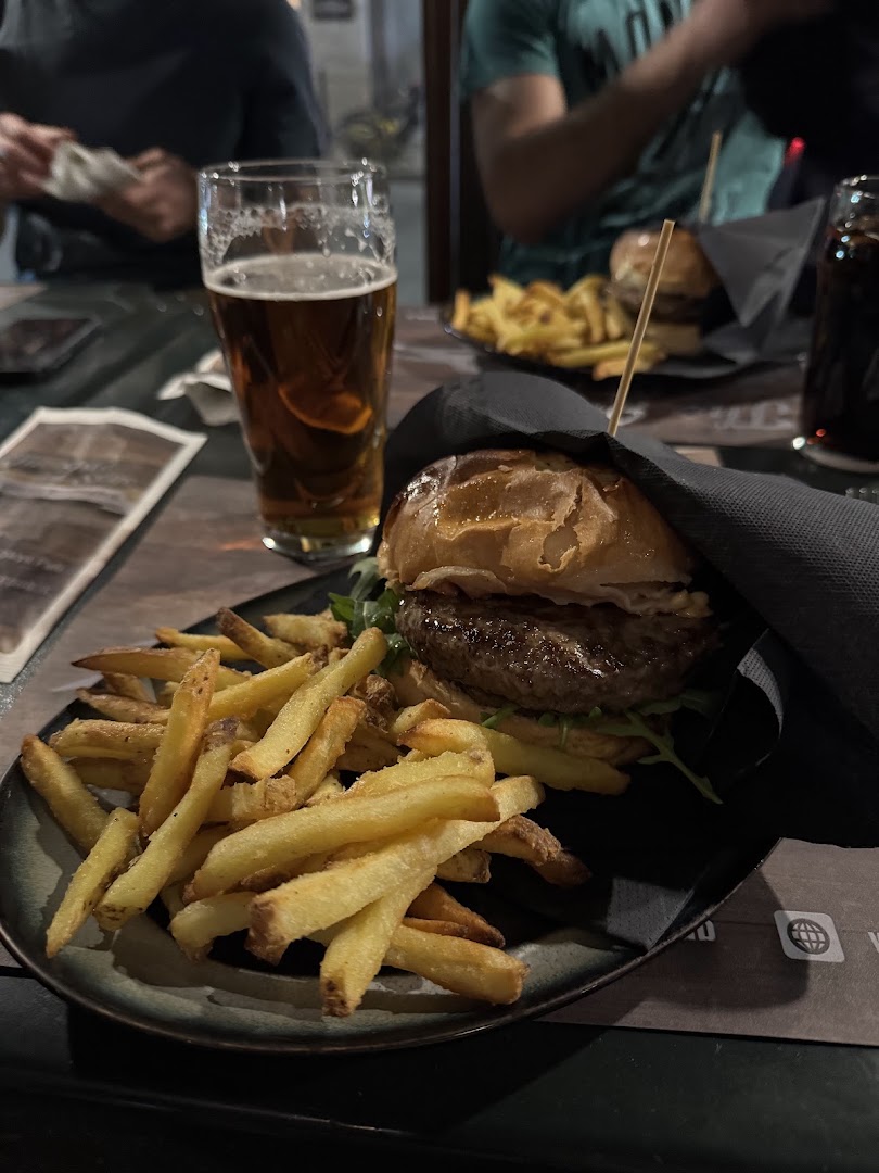 The Isle Of Skye - Pub