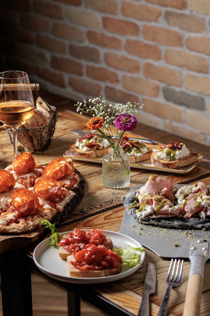 THE LOFT Colazione, Brunch & Pizza Dinner vicino San Pietro, Roma