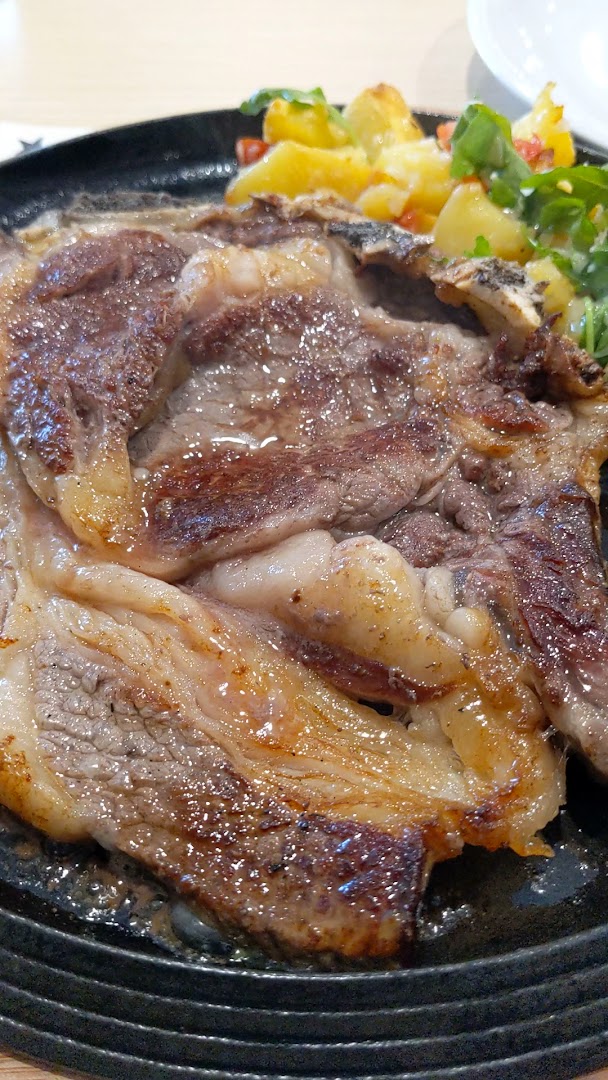 The Meat House Macelleria Shop