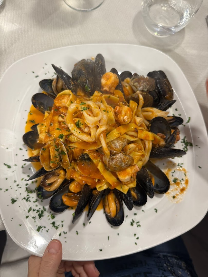 The moon ristorante,pizzeria