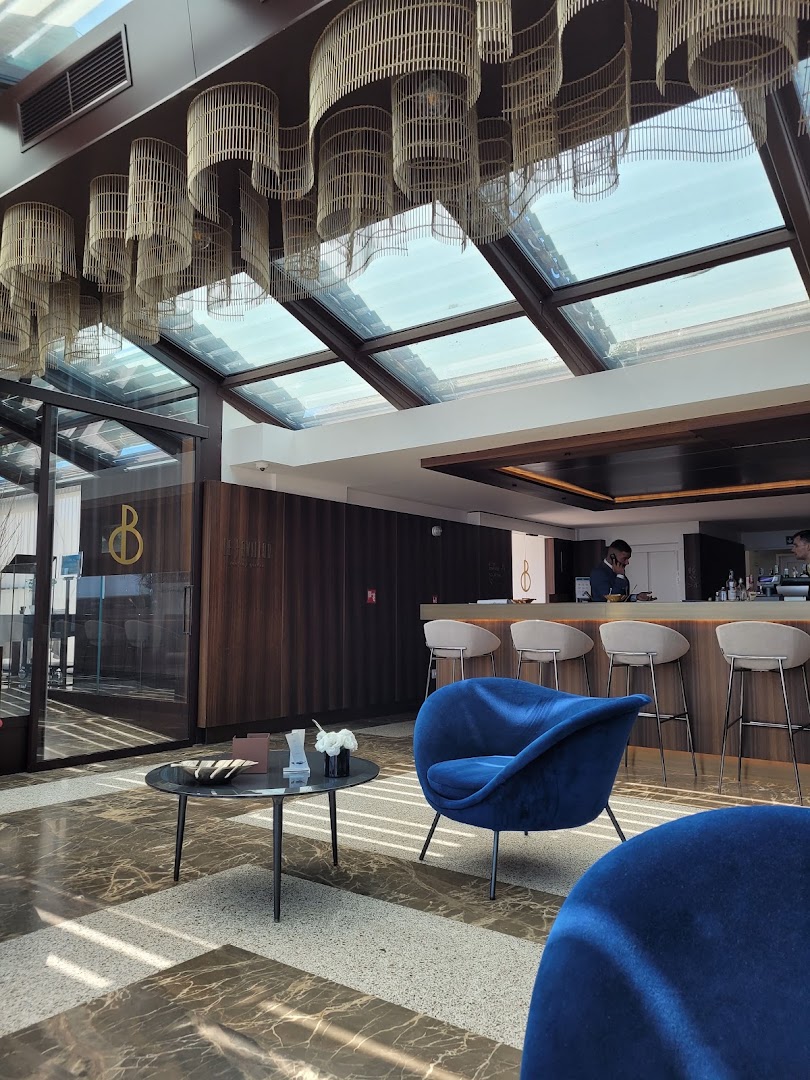 THE NIQ BAR & RESTAURANT, Napoli