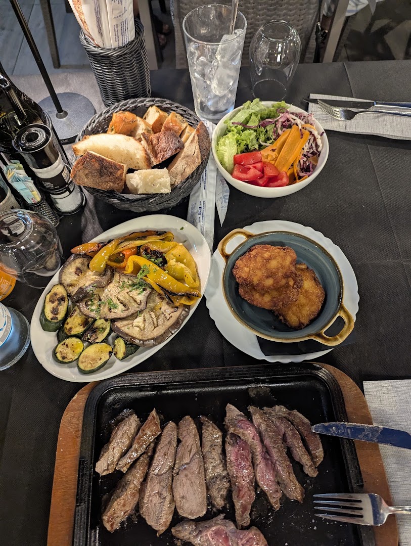 The One - Restaurant Cafè