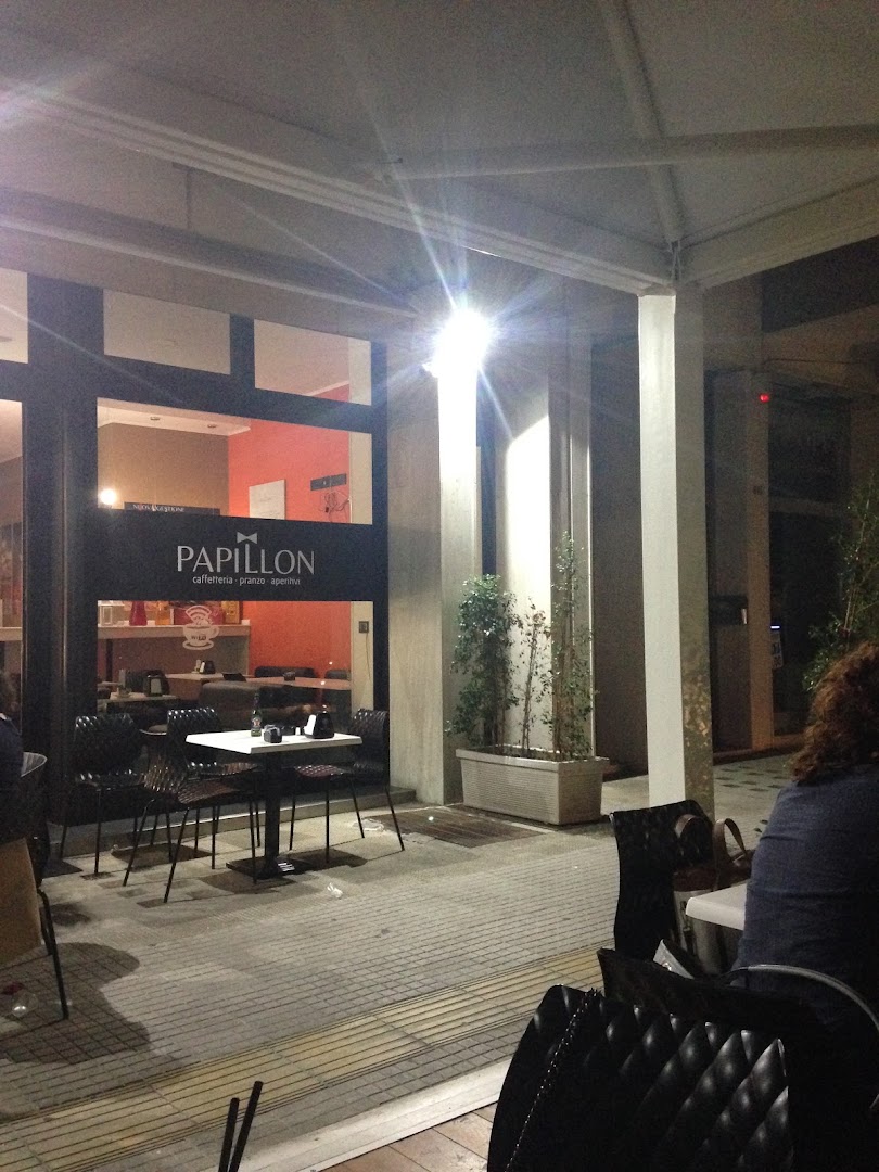 The Papillon bar