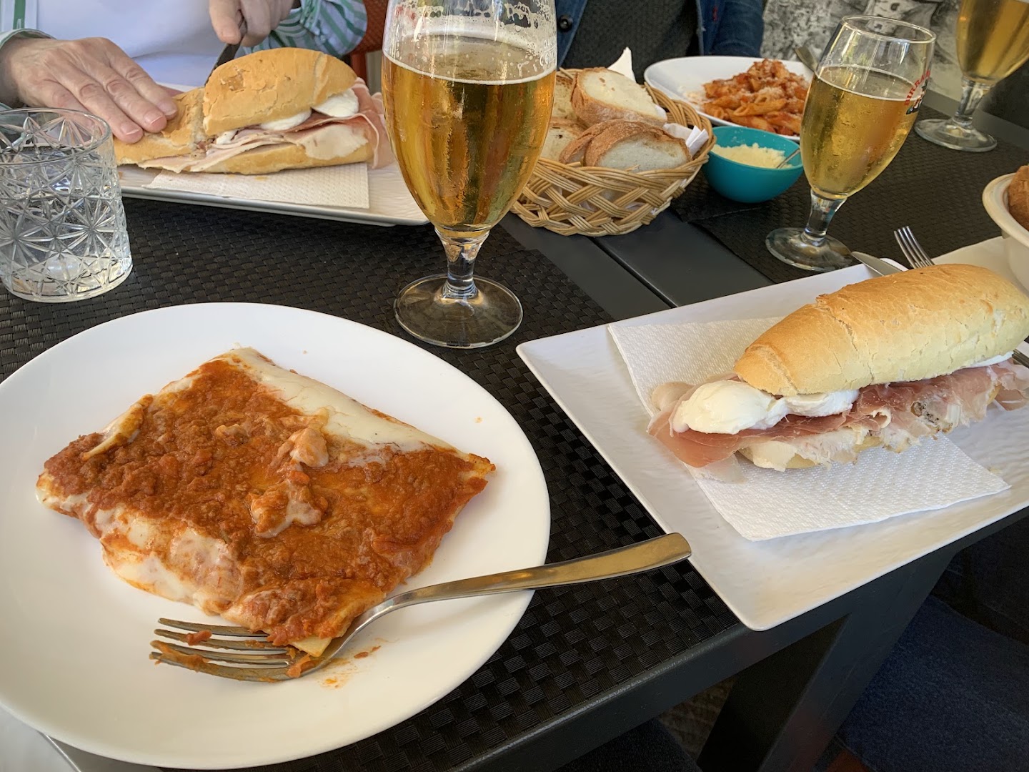 THE PLANET WINE CAFÈ FOOD PIZZA