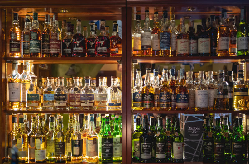 The Public House Whisky & Kitchen