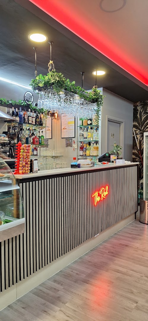 THE RED lounge bar
