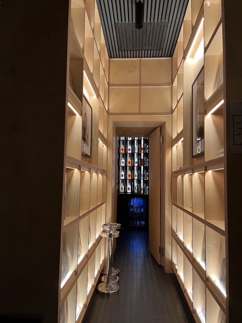 The Riff - Hi-Fi Cocktail Restaurant