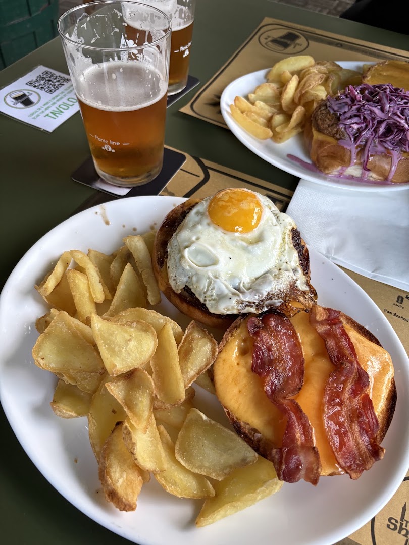The Shamrock Irish Pub