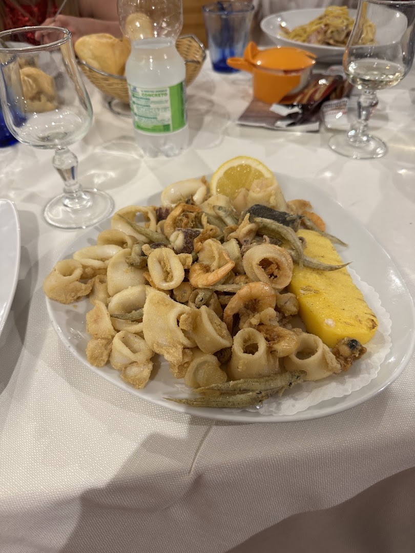 The Ship's Bar, ristorante, pizzeria