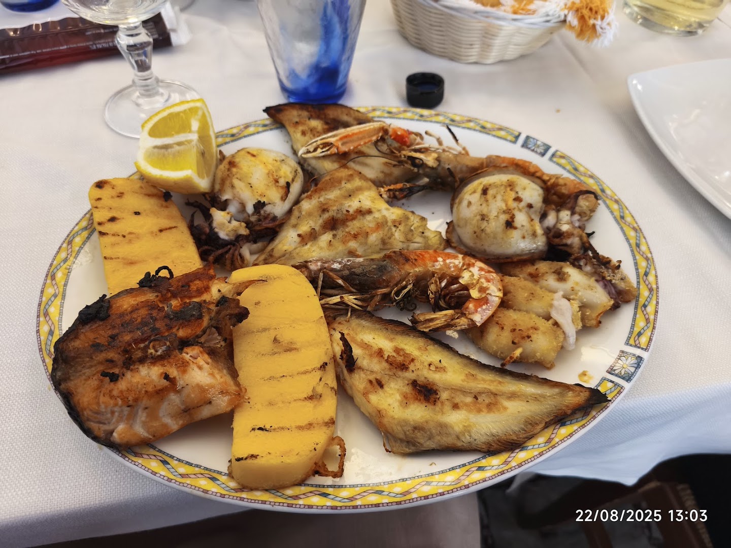 The Ship's Bar, ristorante, pizzeria