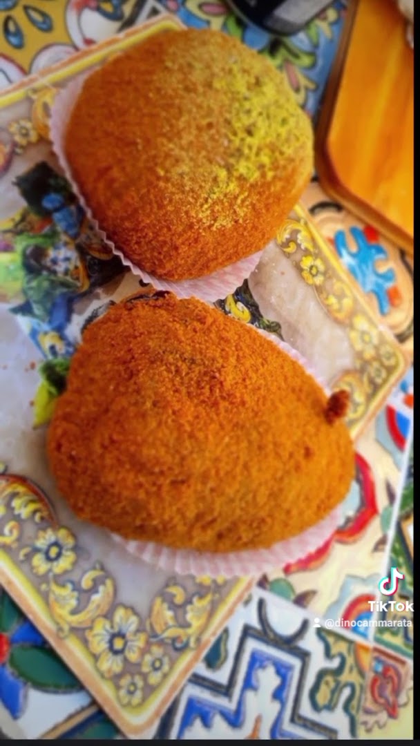 The sicilian delights,le delizie siciliane,arancini, Siracusa