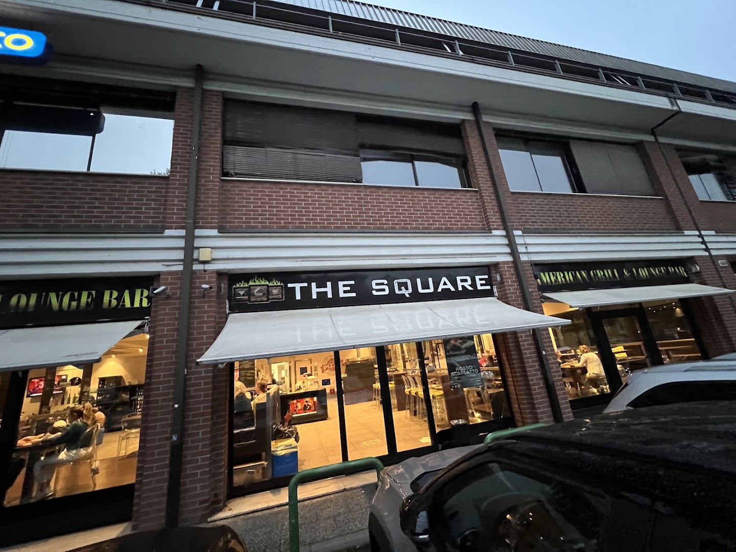 The Square - American Grill & Lounge Bar