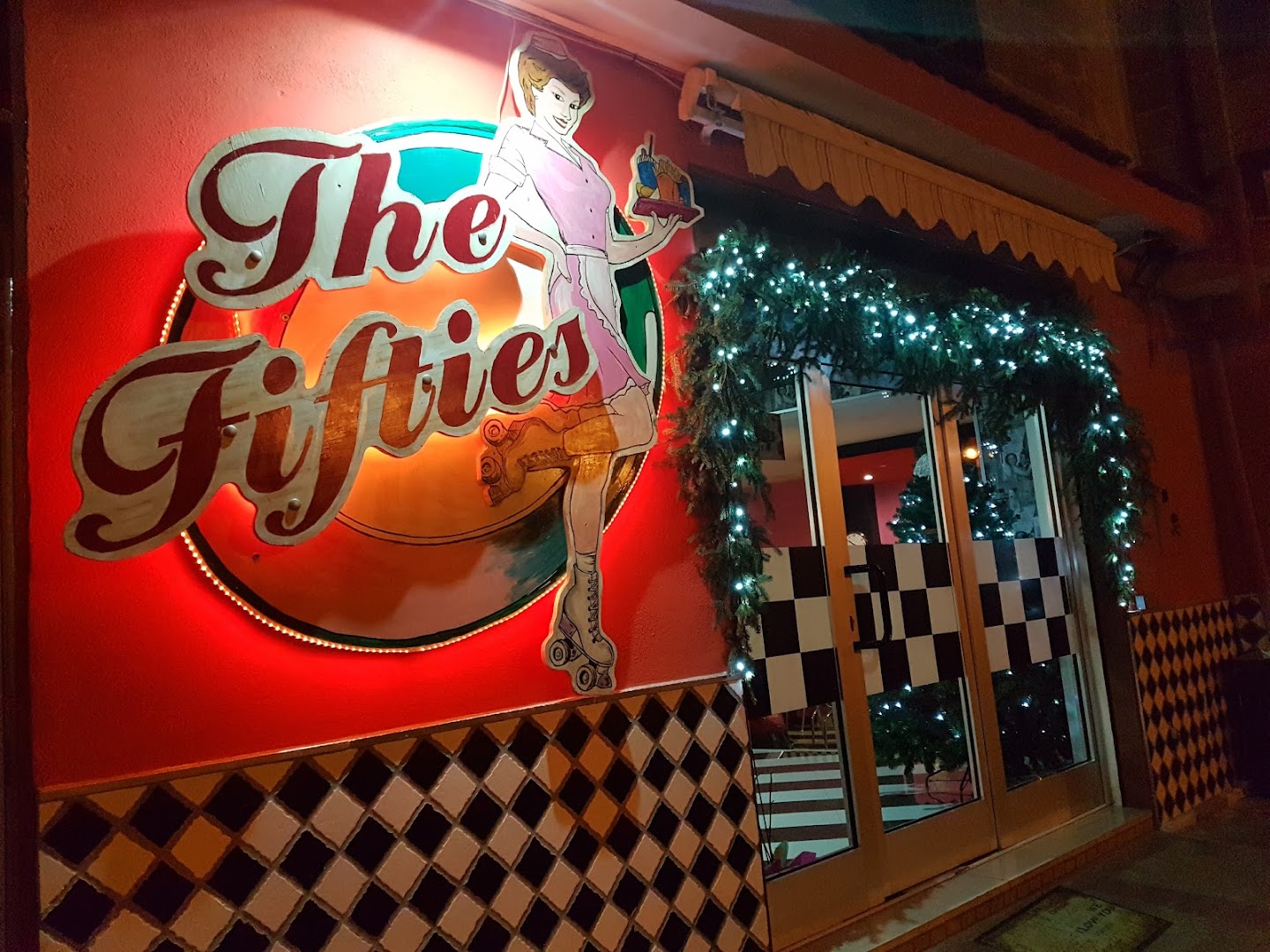 The Fifties Bar Food & Drink American Diner