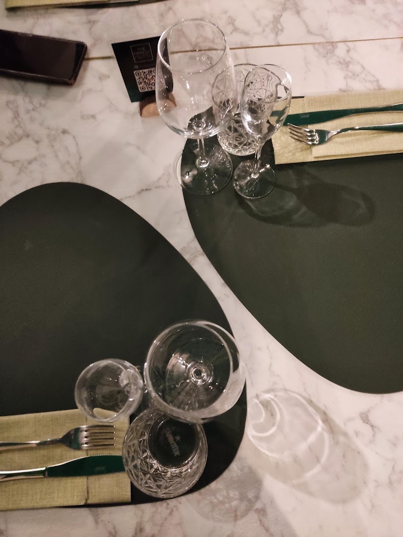 The Forest -Cucina & Cocktail Bar