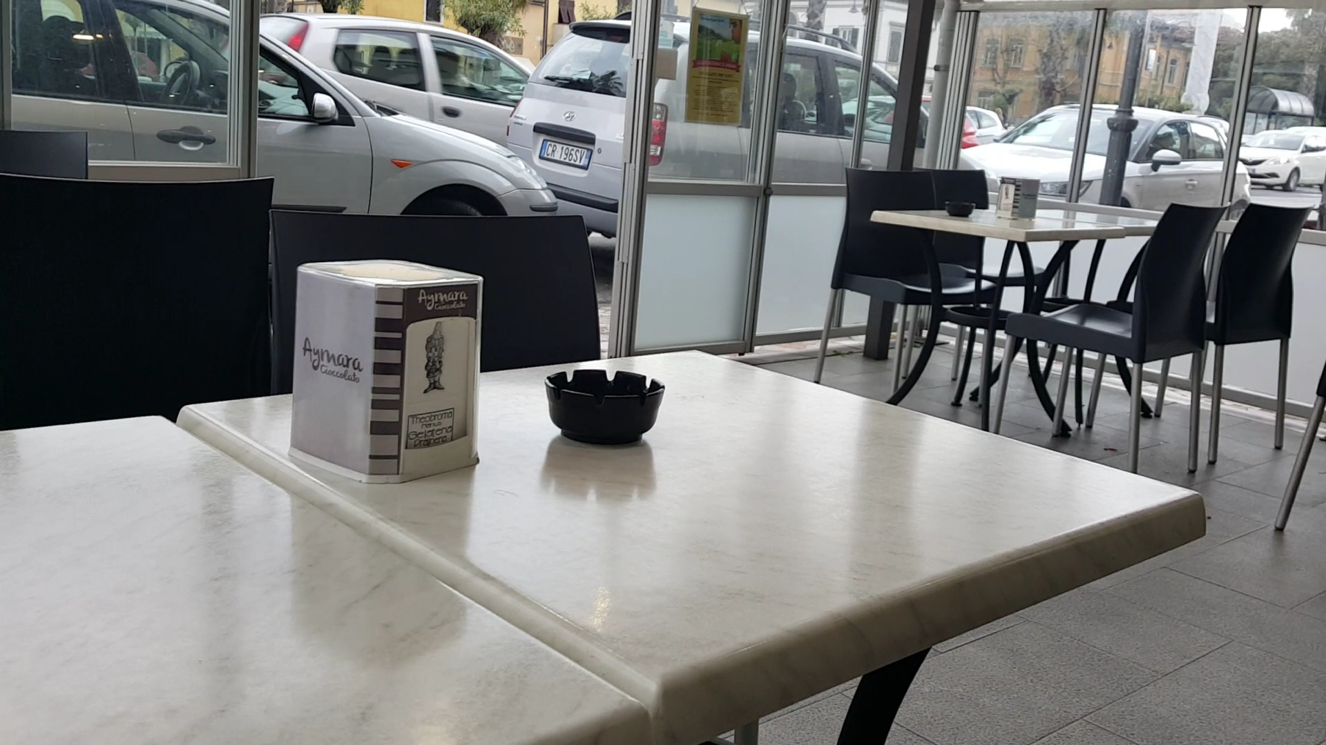 Theobroma Nanus, Carrara