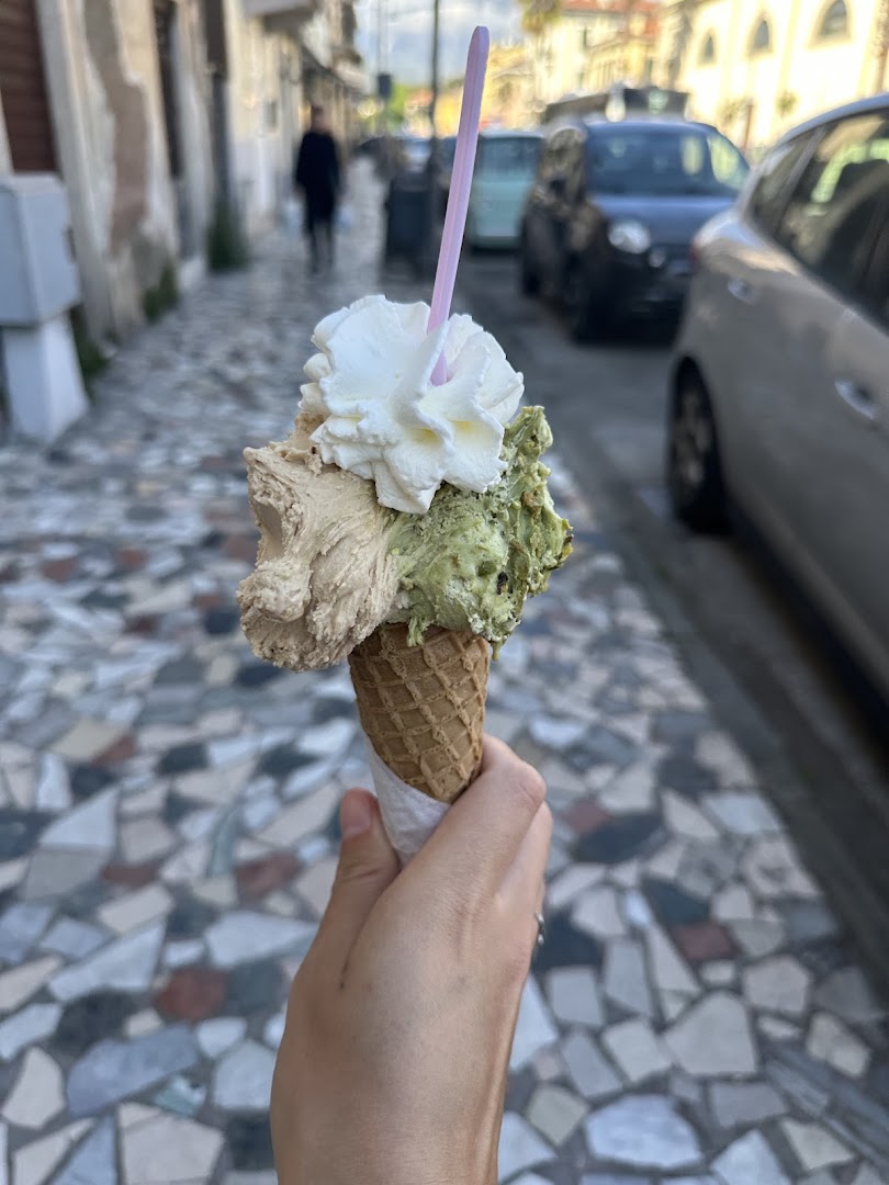 Theobroma Nanus