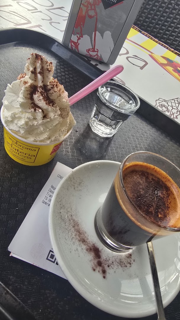 Theobroma Nanus