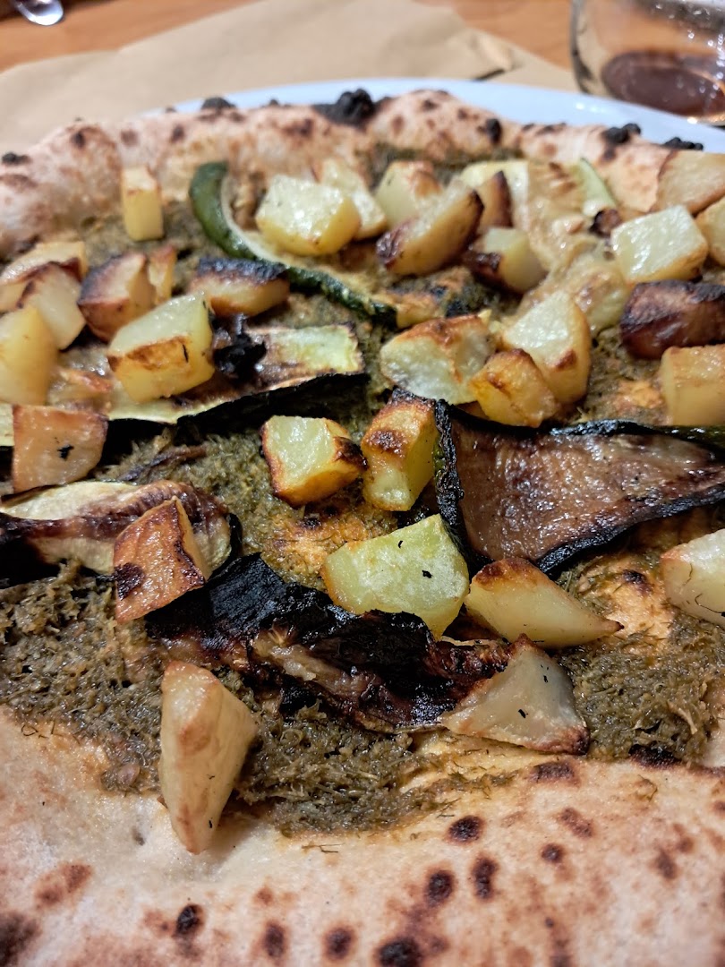 Tiche Pizzeria