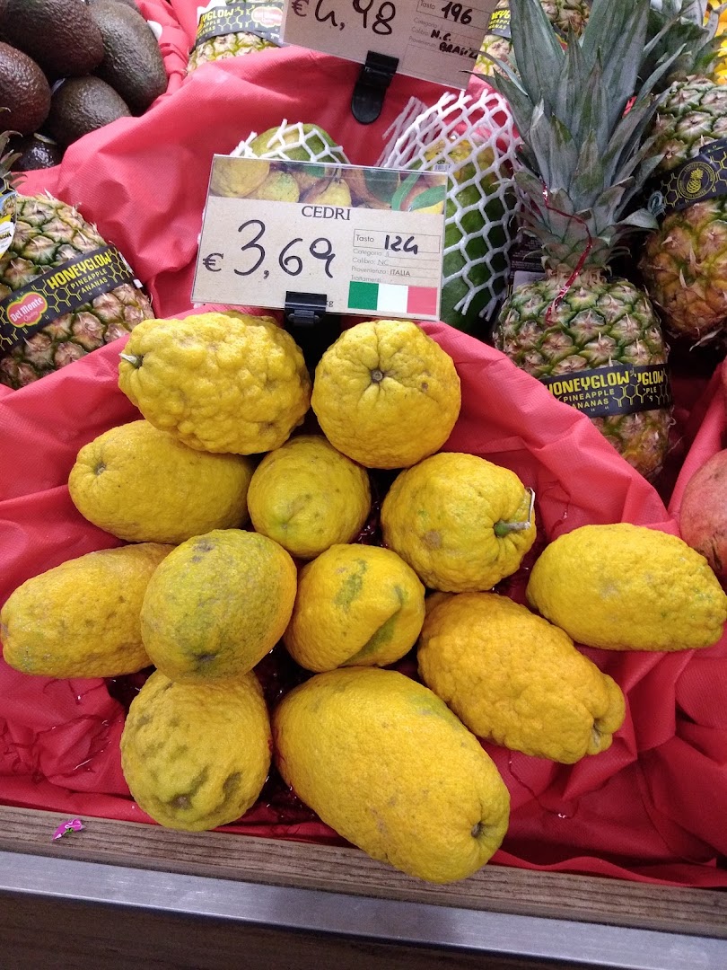 Tigros di Busto Arsizio - Via Rimembranze