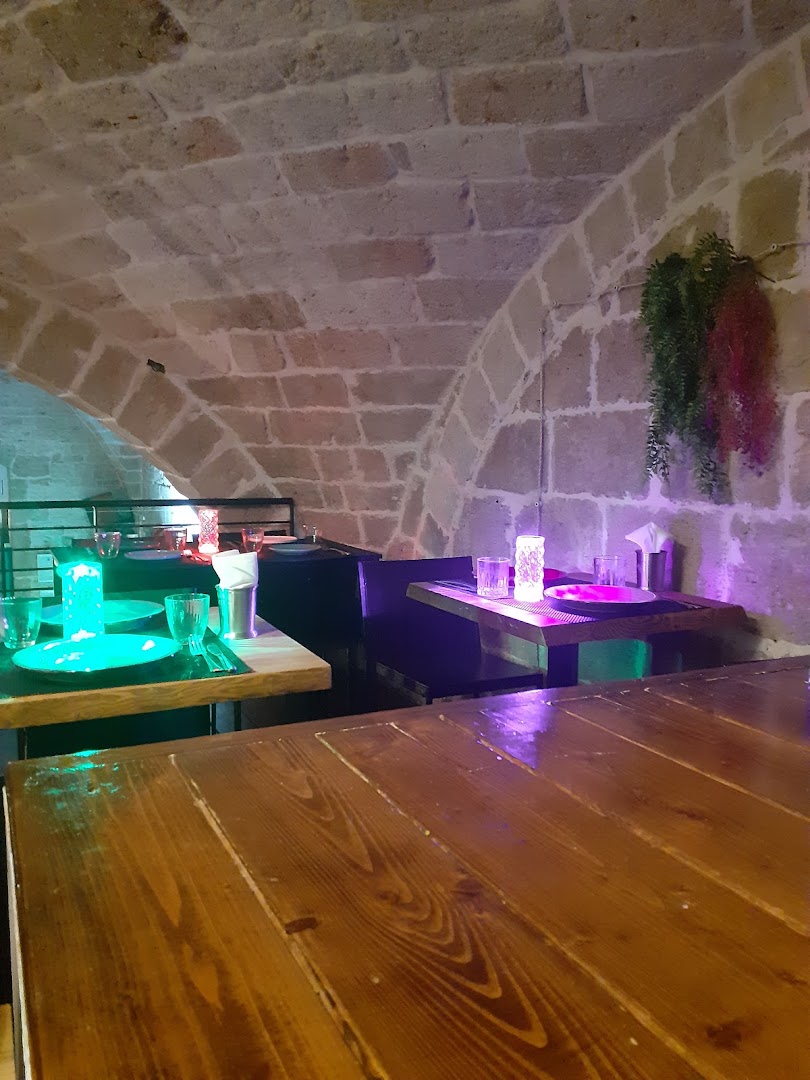 Tiki Fish, Bitonto
