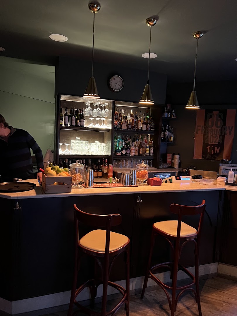 Tin - Cocktail Pub Milano