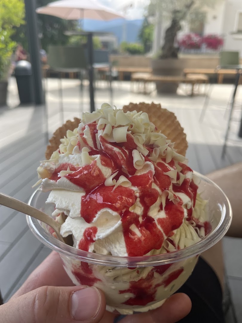 Tina Gelateria Eisdiele, Laives