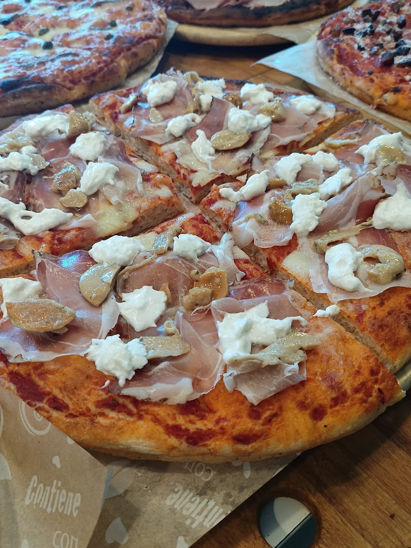 Tipico Pizzeria, Bakery & Coffee