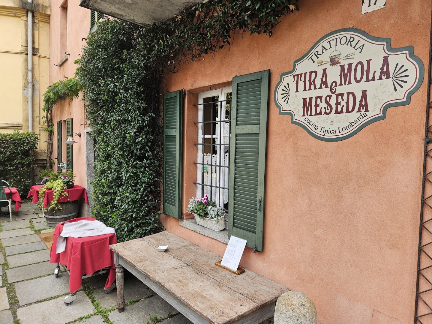 Tira, Mola e Meseda
